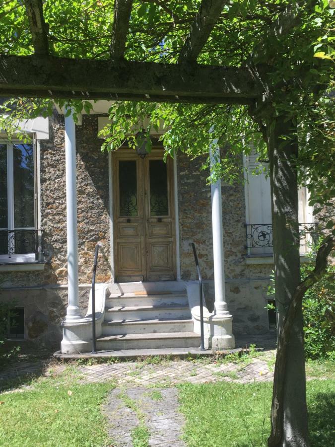 Maison En Pierre De Taille Le Raincy Dış mekan fotoğraf